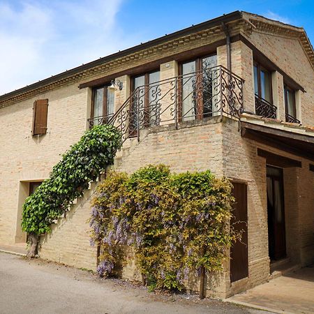 Castello Montegiove Hotell Fano Eksteriør bilde